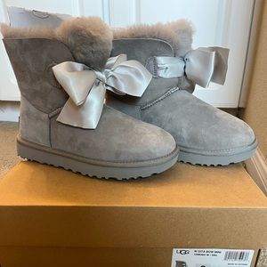 Ugg Gita mini Grey boots NIB